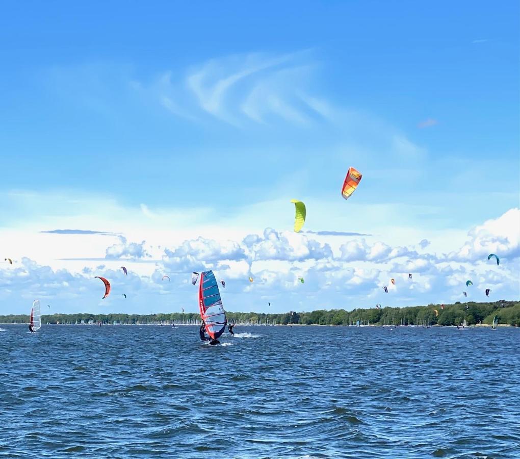 Ferien-Whg Stuenkel Nahe Steinhuder Meer Mit Garten Und Balkon ภายนอก รูปภาพ