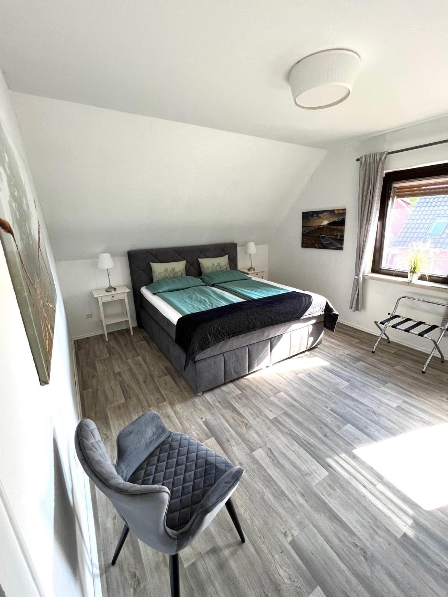 Ferien-Whg Stuenkel Nahe Steinhuder Meer Mit Garten Und Balkon ภายนอก รูปภาพ